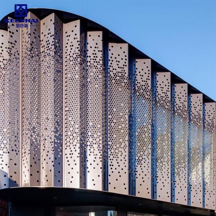 Gade Facade